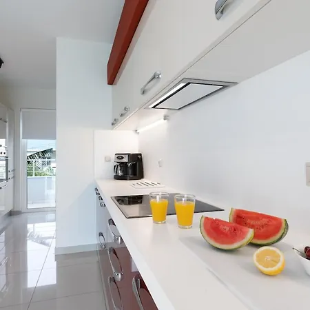 Isabella Luxury Living Rooftop Jacuzzi Villa *