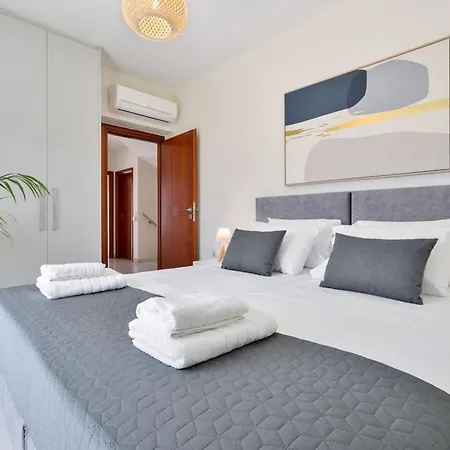 Villa Isabella Luxury Living Rooftop Jacuzzi *