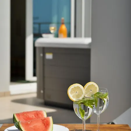 Isabella Luxury Living Rooftop Jacuzzi * Souda